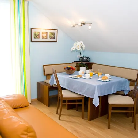 Apartment Haus Diamant